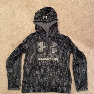 Boys Under Armour pull over sweat shirt